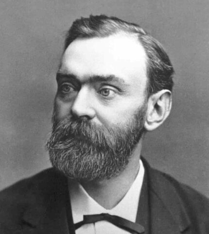 Dieses Schwarz-Weiß-Foto zeigt Alfred Nobel. 